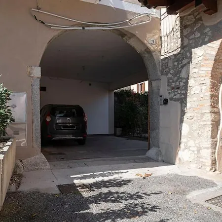Casa Ella- Garda Lägenhet *